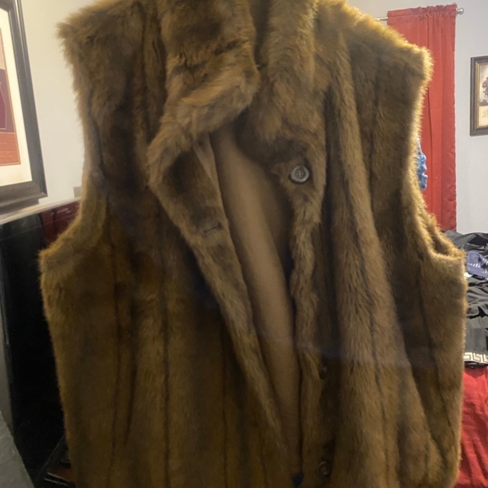Haband Brown Fur Vest with High Collar and Plush Texture